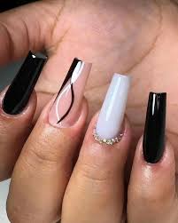 Unha Decorada De Preto