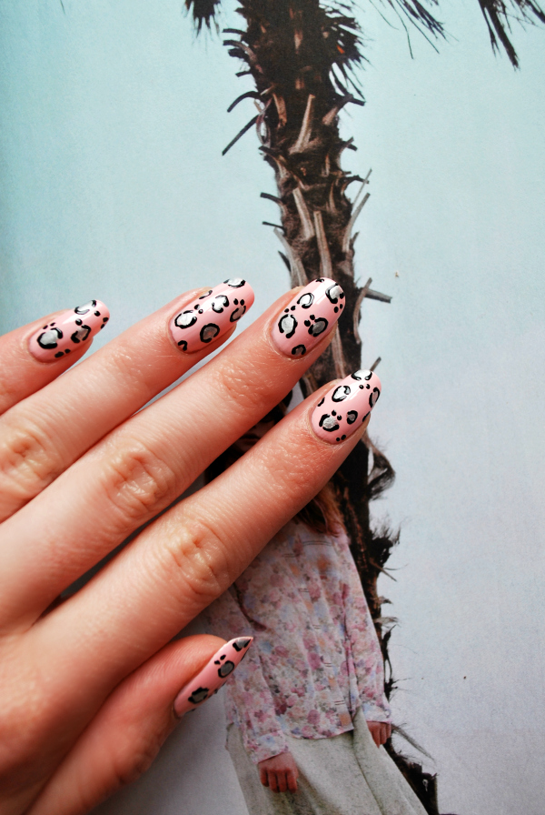 Leopard Nail Art