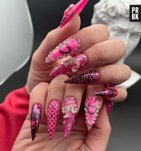 barbie nail art