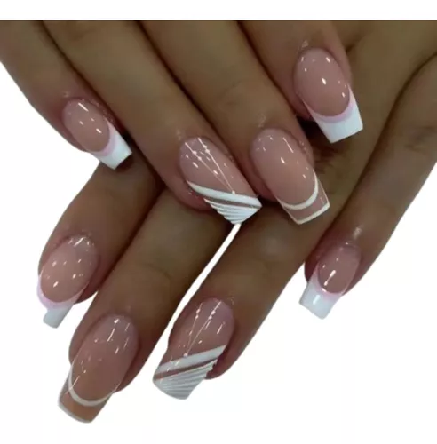 unha decorada branco com prata