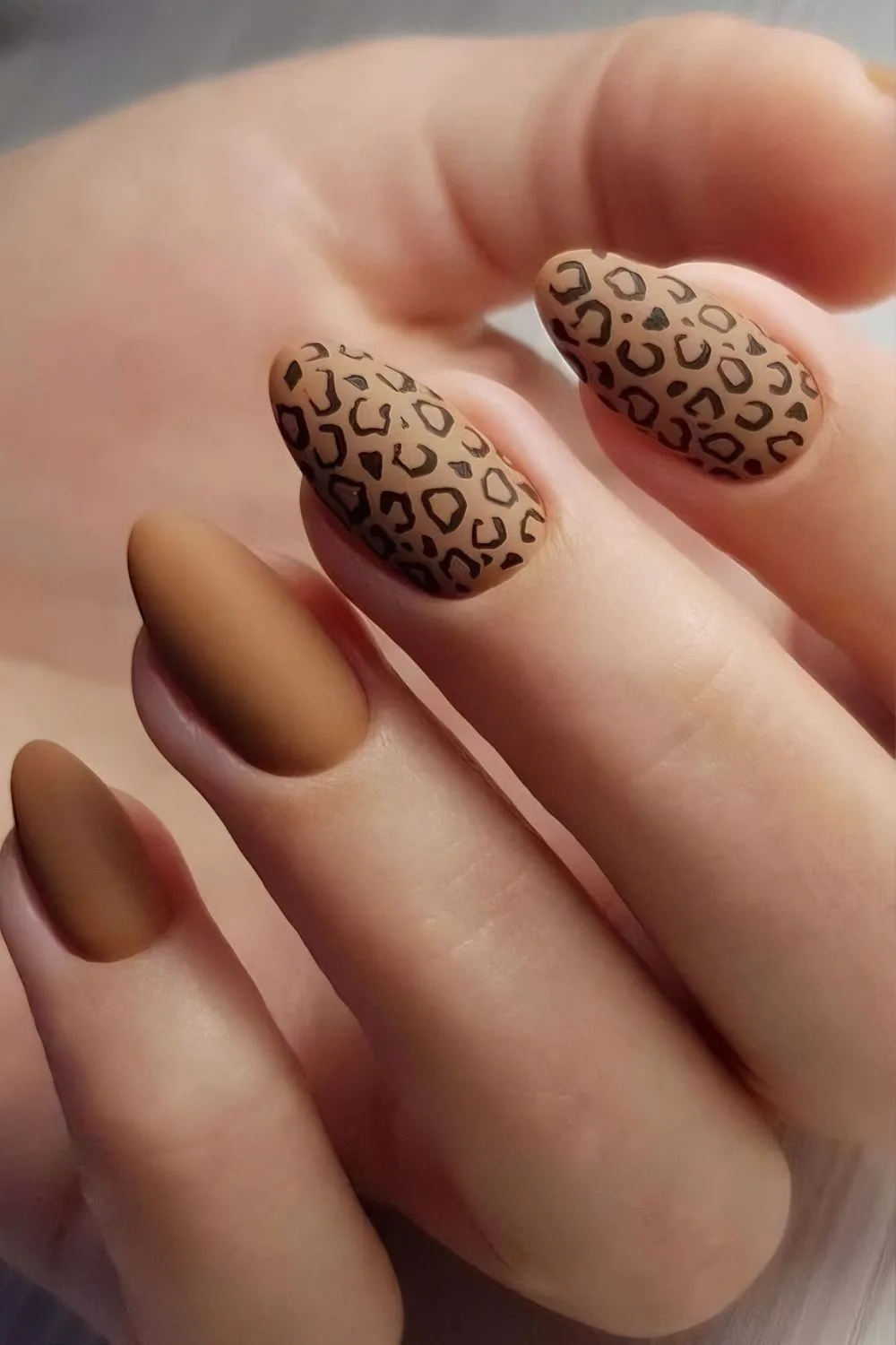 Leopard Nail Art