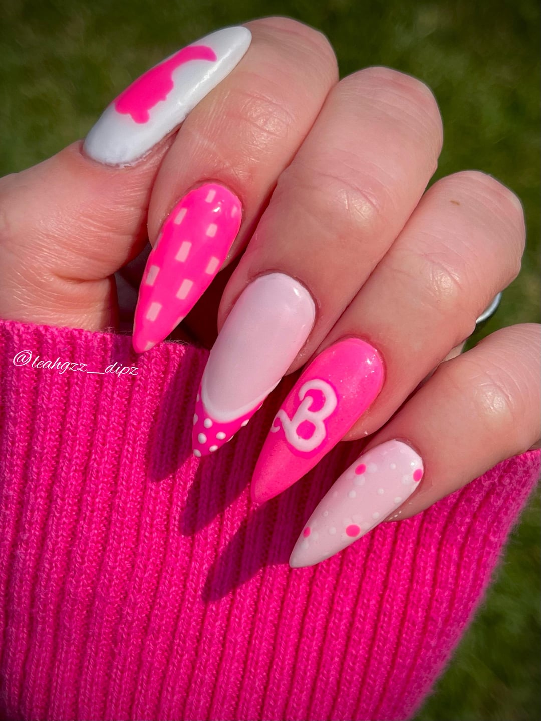 barbie nail art
