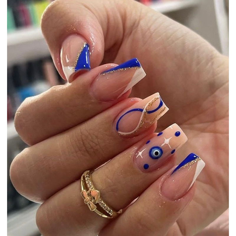 unha decorada azul olho grego