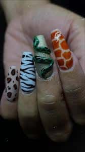 Theme Nail Art Safari