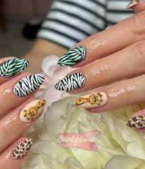 Theme Nail Art Safari