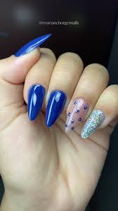 unha decorada azul olho grego