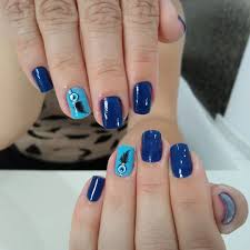 unha decorada azul olho grego