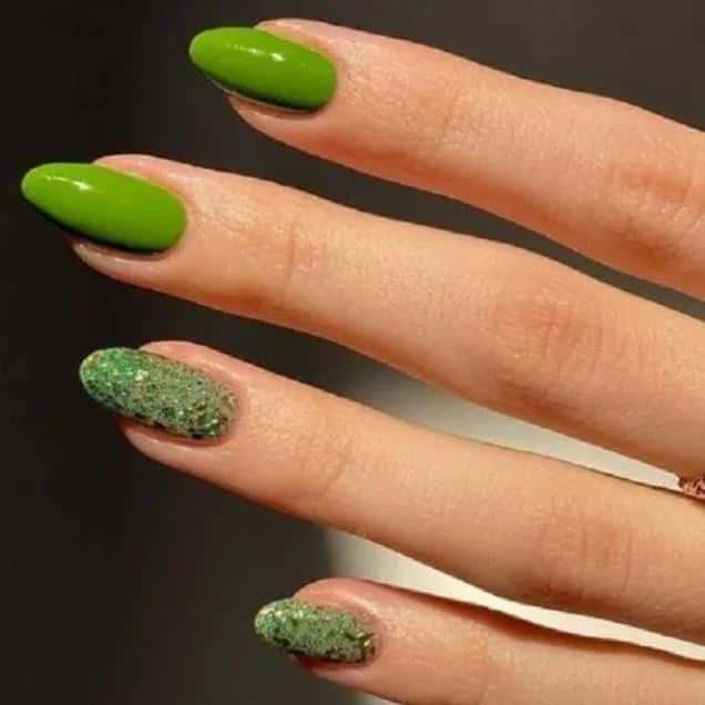 unha decorada com verde