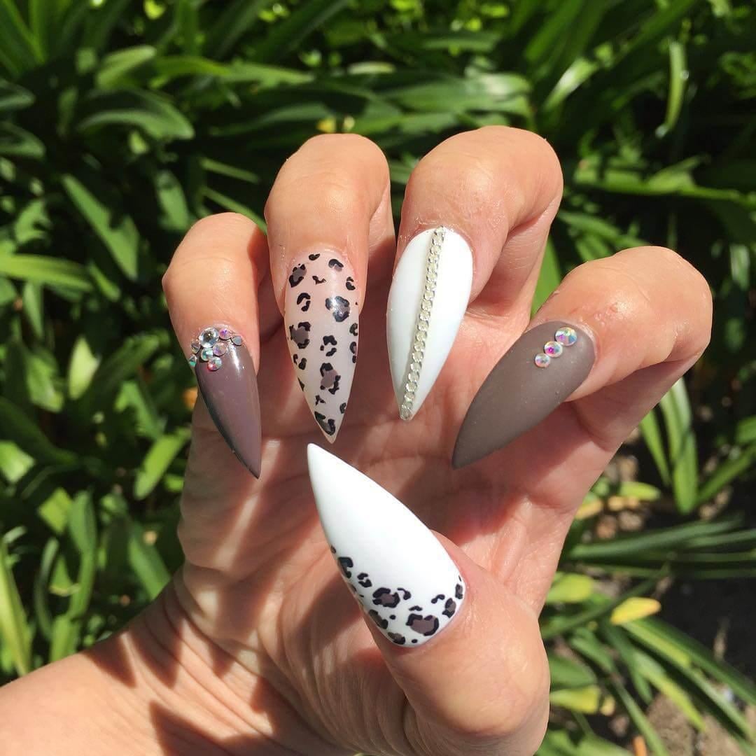 Leopard Nail Art
