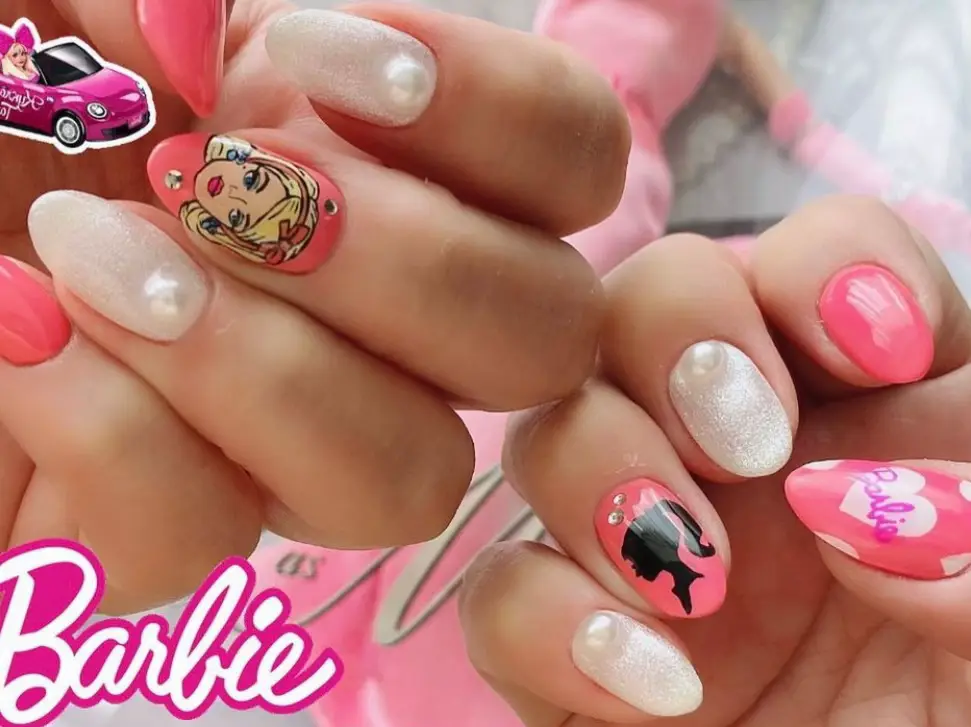 barbie nail art