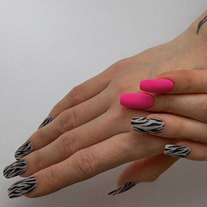 Pink Nail Art 2023