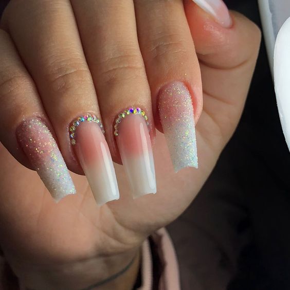 Unha Decorada Branca Com Glitter