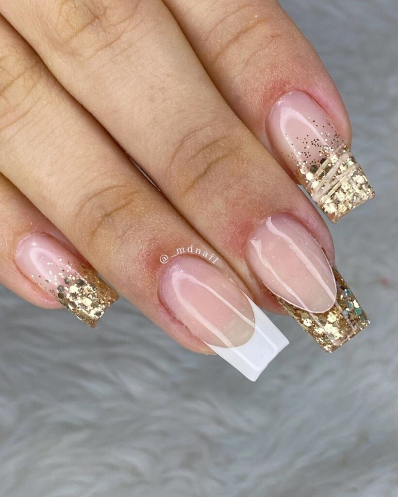 Unha Decorada Branca Com Glitter