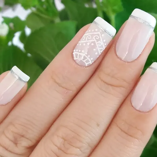 Unha Decorada Branco E Rosa