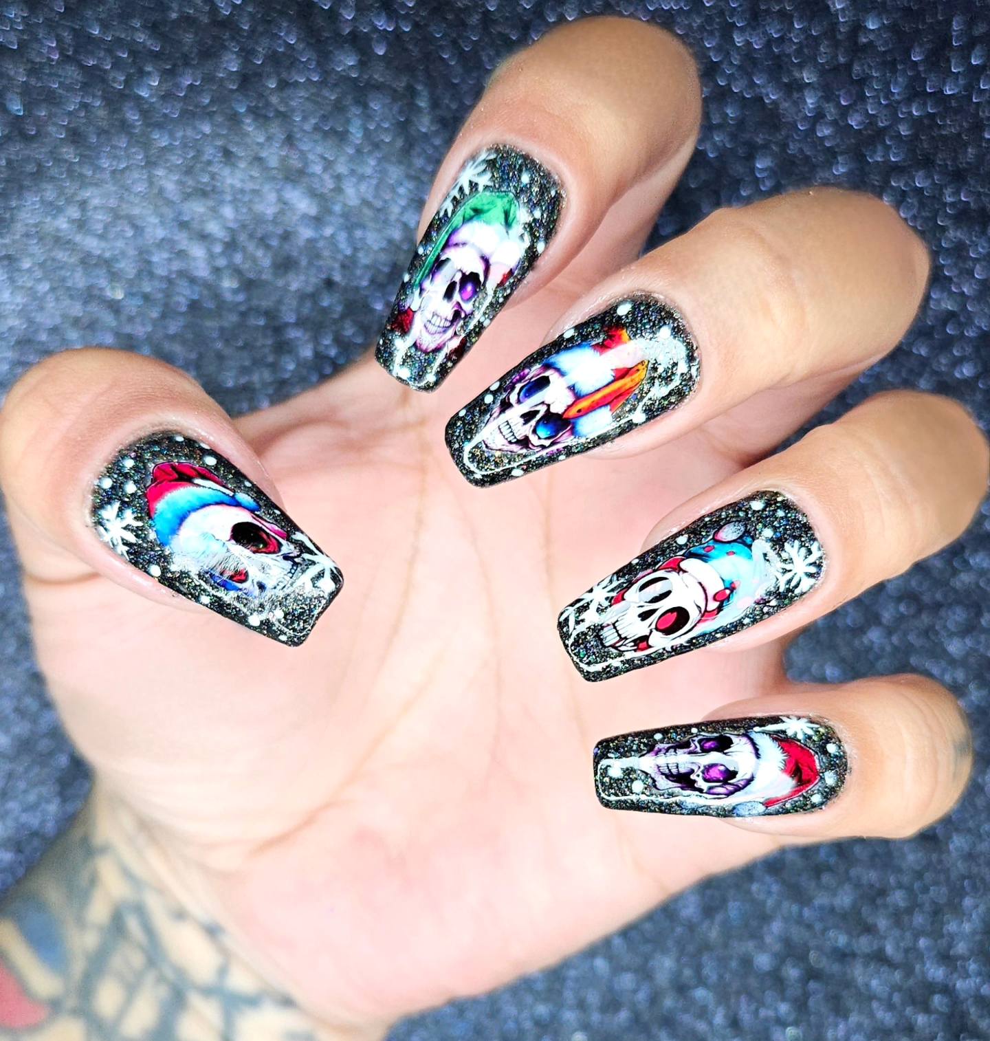 Christmas nail art 2023