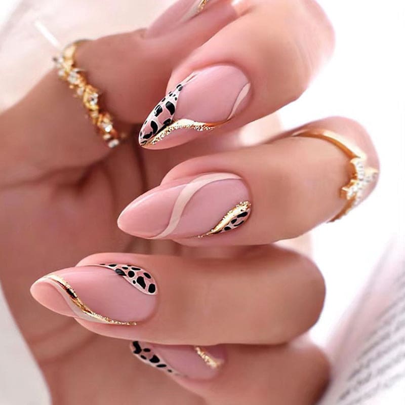 tiger nail art
