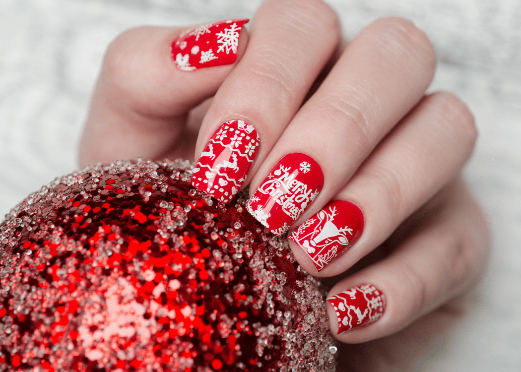 Christmas nail art 2023