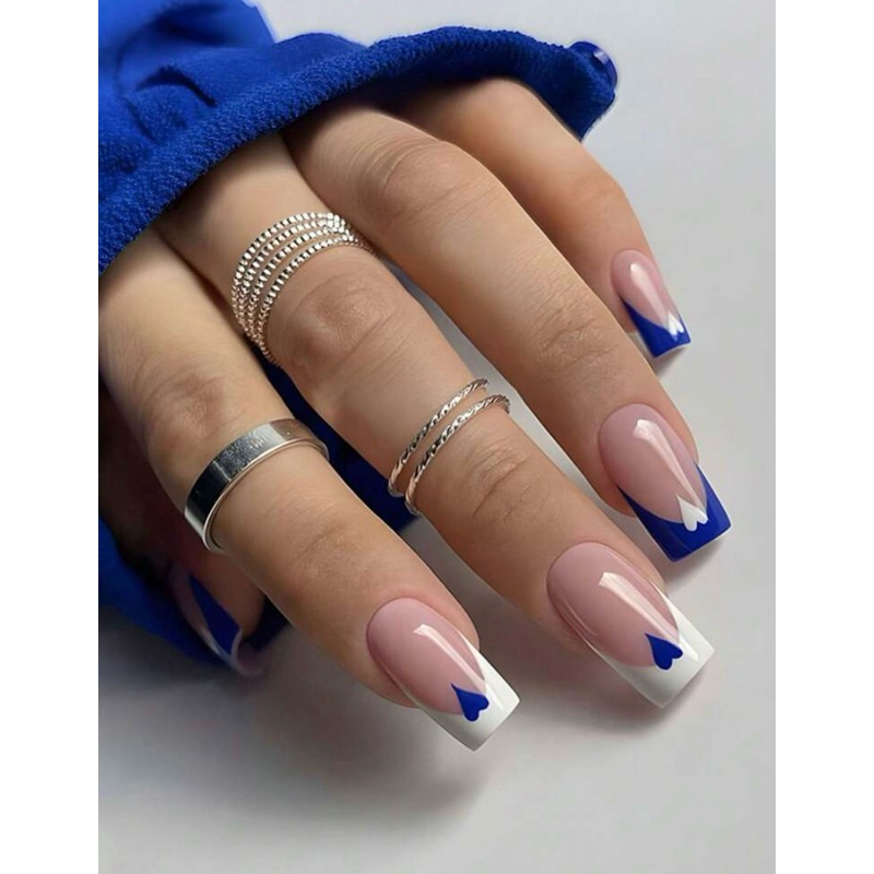 unha decorada azul e vermelho