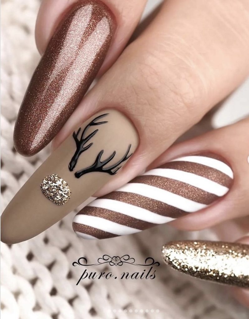 Christmas nail art 2023