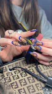 tiger nail art
