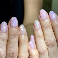 mother of pearl nail art