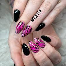 Zebra Nail Art