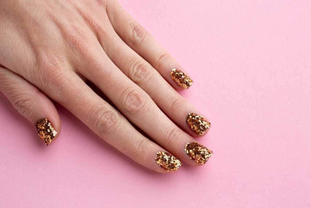 A unha de Carnaval 2026 que vai arrasar no bloquinho e nas fotos A unha de Carnaval 2026 que vai arrasar no bloquinho e nas fotos