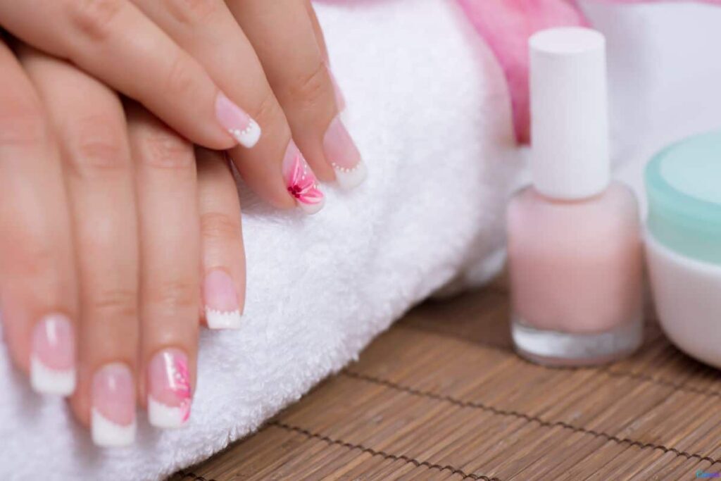 Adesivos para unhas: truque rápido quando falta tempo para cuidar