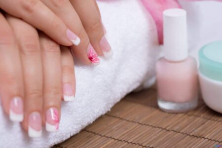 Adesivos para unhas: truque rápido quando falta tempo para cuidar