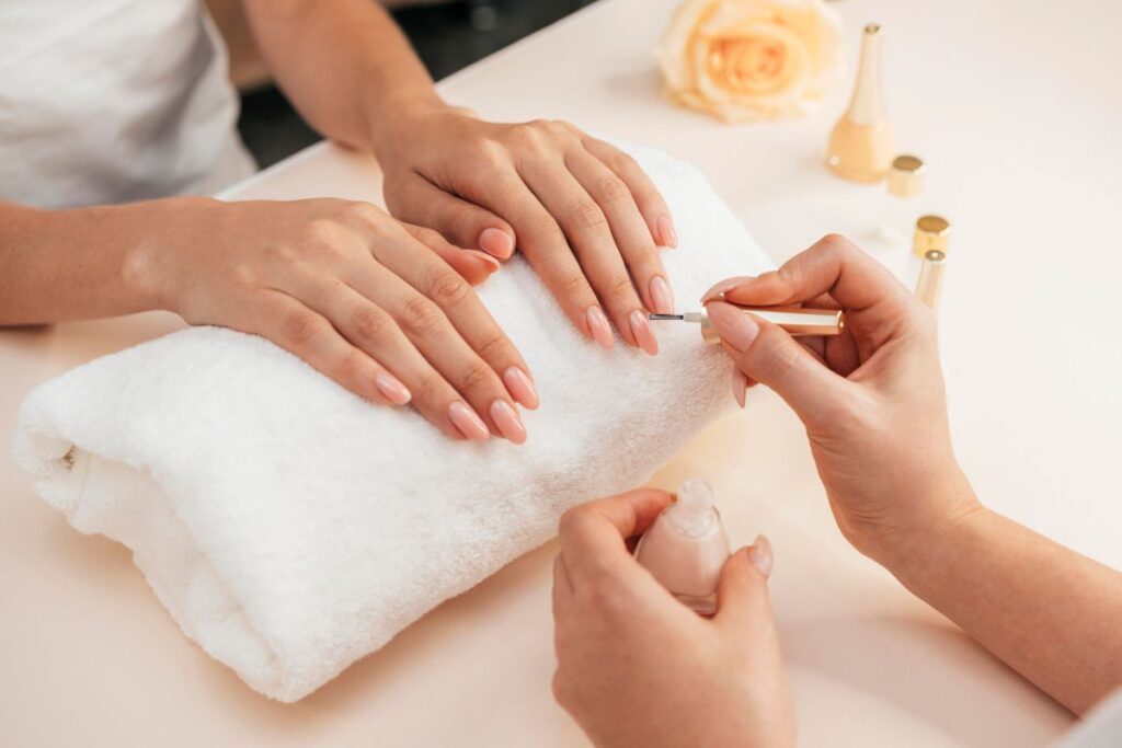 Banho de gel na unha: Como Fazer? Quais os Benefícios Banho de gel na unha