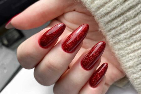 Esmaltes que deixam suas unhas chiques e atuais em 2025 Esmaltes que deixam suas unhas chiques e atuais em 2025