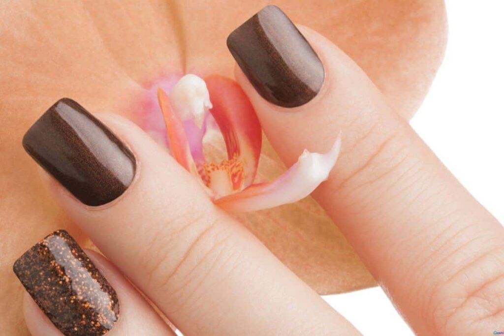 Ideias de unhas fáceis para quem quer mãos bonitas sem esforço Ideias de unhas fáceis para quem quer mãos bonitas sem esforço