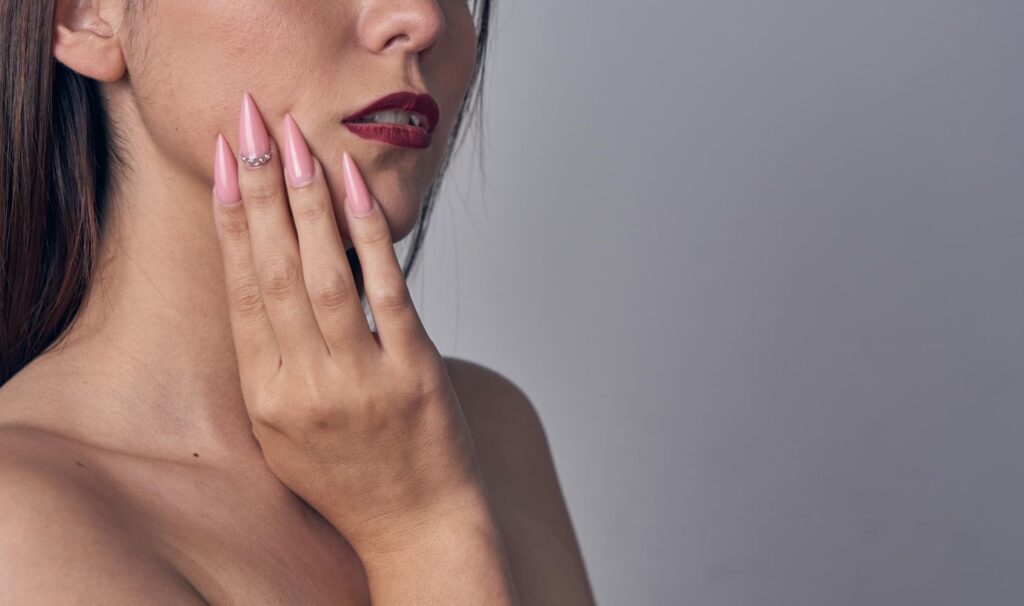 O que comer para unhas crescerem fortes e rápido de verdade