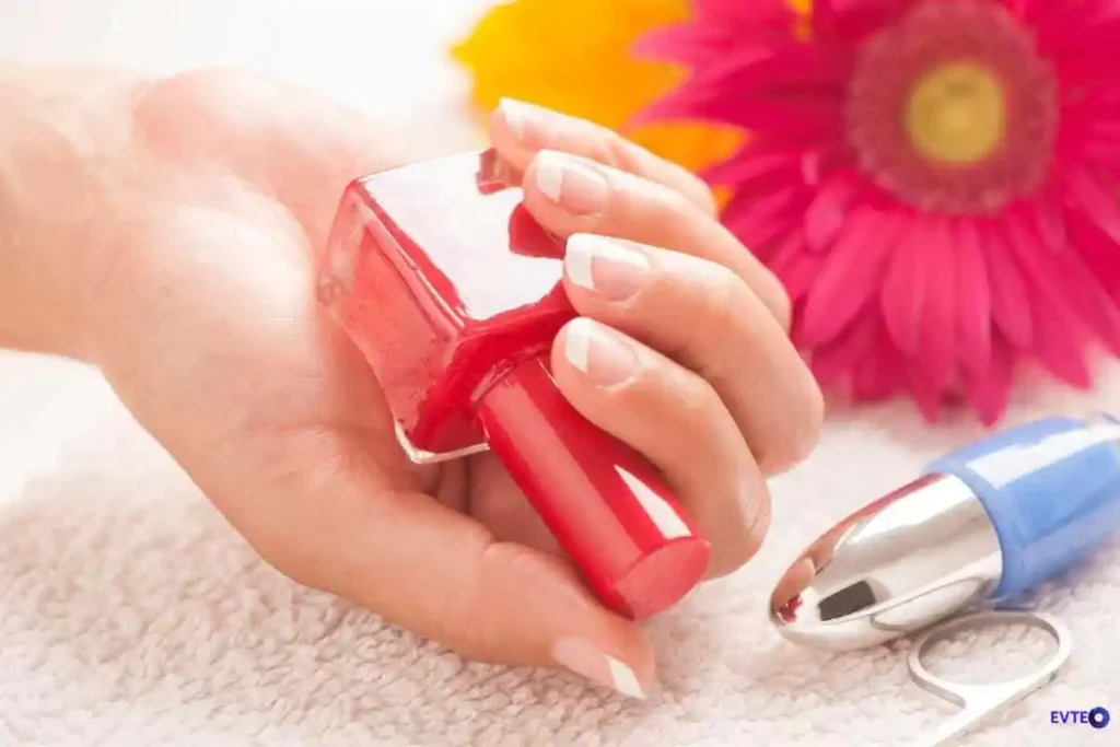 O segredo para suas unhas durarem mais depois da esmaltação