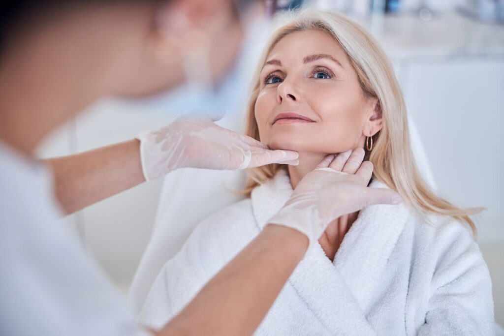 Qual o melhor procedimento para rejuvenescer o rosto Qual o melhor procedimento para rejuvenescer o rosto