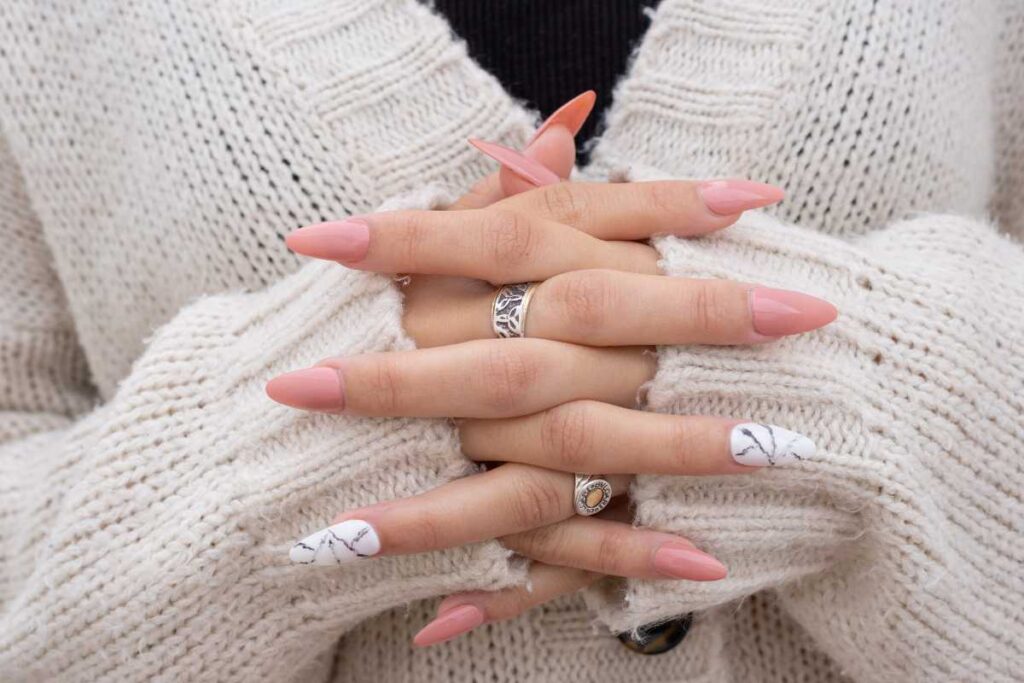 Unha Decorada Encapsulada Delicada: Detalhes que Fazem a Diferença! Unha Decorada Encapsulada Delicada