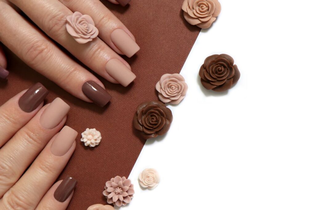 Unha Decorada Marrom: Tons Elegantes para Qualquer Ocasião! Unha Decorada Marrom