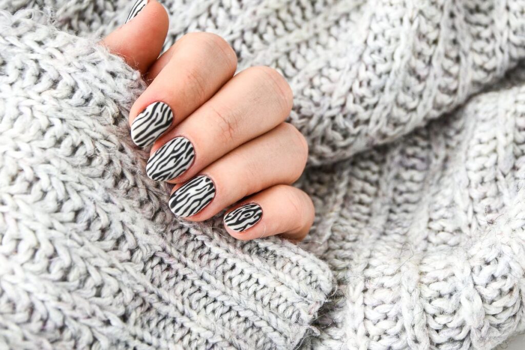 Unha Decorada Zebra: Estilo Selvagem com Muito Glamour! Unha Decorada Zebra