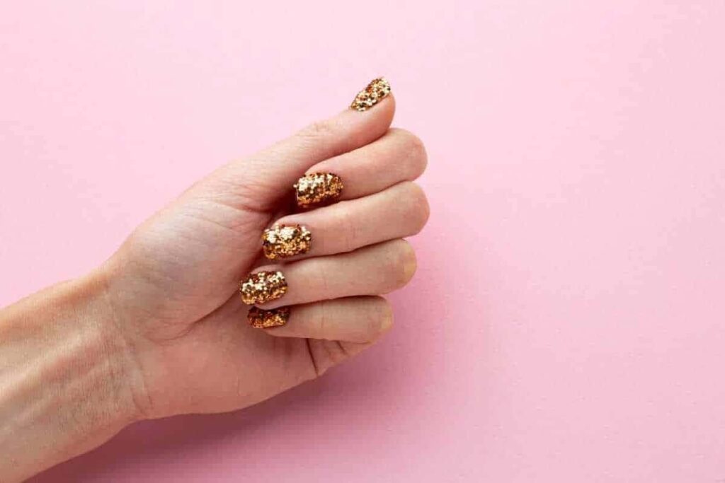 Unha de Carnaval fácil: dica prática pra arrasar na folia Unha de Carnaval fácil: dica prática pra arrasar na folia