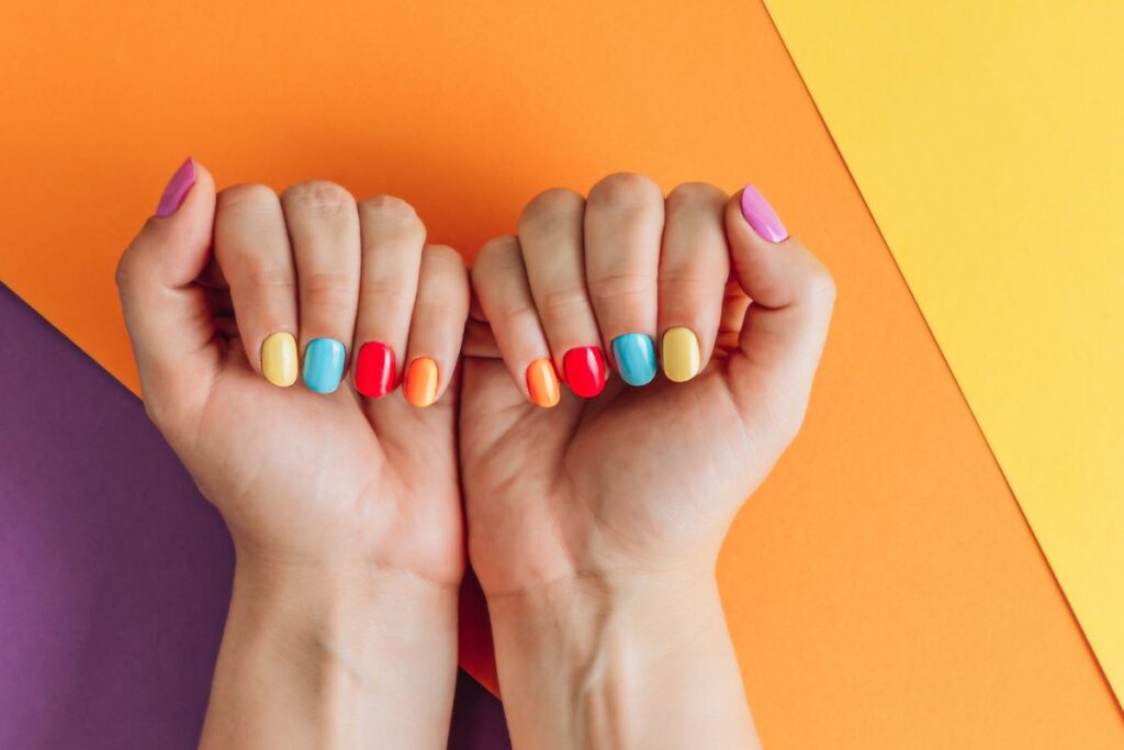 Unha decorada fácil pra arrasar no Carnaval sem complicação Unha decorada fácil pra arrasar no Carnaval