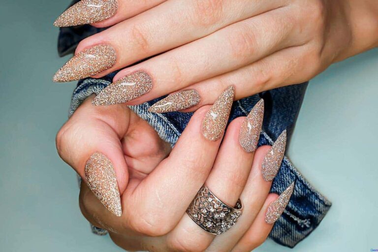 Unhas de gel que todo mundo quer usar em 2025: inspire-se já