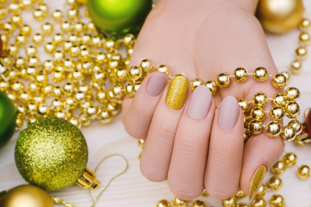 Unhas decoradas para arrasar nas festas de fim de ano Unhas decoradas para arrasar nas festas de fim de ano