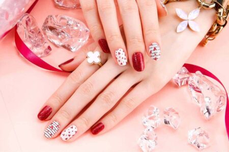 Unhas fracas? Veja como fortalecê-las em casa sem gel Unhas fracas? Veja como fortalecê-las em casa sem gel