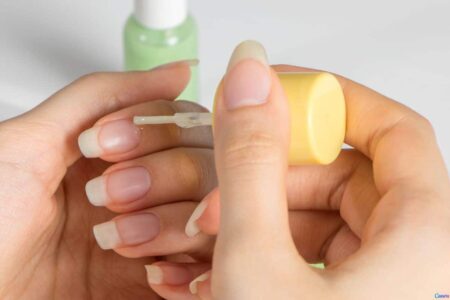 Descobri um truque simples pra fazer as unhas crescerem rápido Descobri um truque simples pra fazer as unhas crescerem rápido