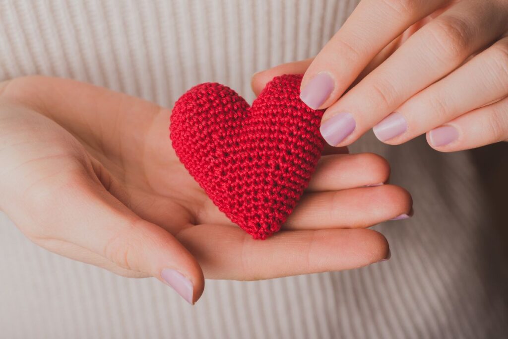 Unha decorada neutra: elegância sem esforço para o dia a dia Unha decorada neutra