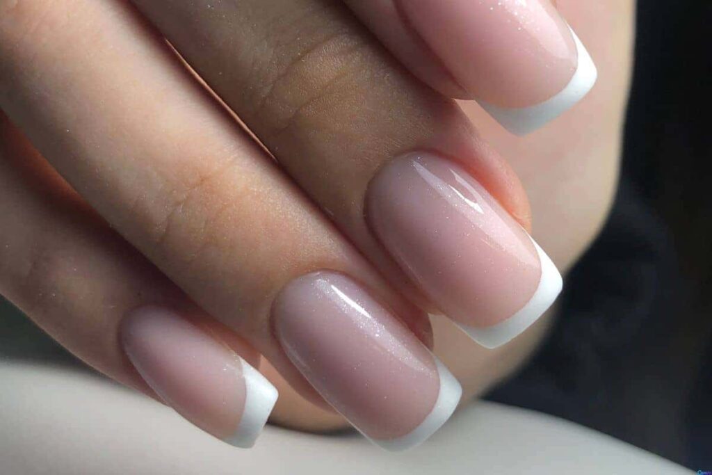 Unhas lindas em menos tempo: o truque que simplifica sua rotina Unhas lindas em menos tempo: o truque que simplifica sua rotina