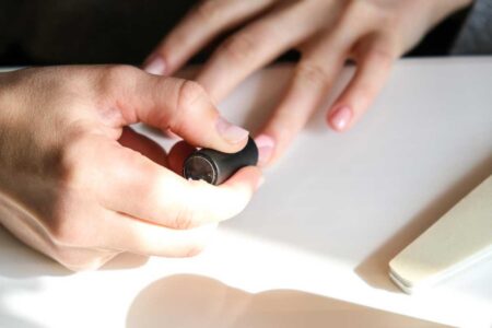 Truque caseiro para fortalecer unhas fracas em poucos dias Truque caseiro para fortalecer unhas fracas em poucos dias