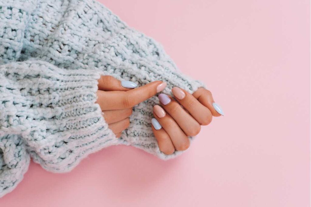 Unhas decoradas em tons pastel que estão conquistando as redes