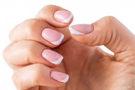 Unhas francesinhas repaginadas que viraram febre Unhas francesinhas repaginadas que viraram febre